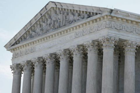 Im jahrelangen und milliardenschweren Streit um die gesundheitlichen Folgen des Pflanzenschutzmittels Glyphosat in den USA hat der Oberste Gerichtshof in Washington einen Berufungsfall des Chemie- und Agrarkonzerns Bayerv verhandelt.