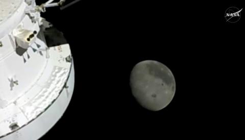 Nach ihrem historischen Flug rund um den Mond sind die vier Astronauten der Nasa-Mission Artemis 2 auf dem Rückweg zur Erde.