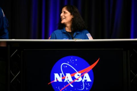 Selbstkritik der Nasa: Gut anderthalb Jahre nach einem neunmonatigen Zwangsaufenthalt von zwei Astronauten im All hat die US-Raumfahrtbehörde interne Fehler eingeräumt.