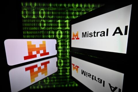 L'entreprise française Mistral a déployé un outil d'intelligence artificielle (IA) conversationnelle pour assister les chercheurs du Centre français de la recherche scientifique (CNRS)